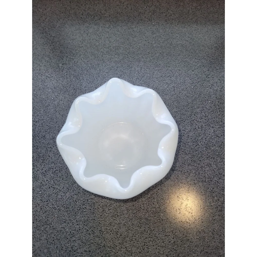 White Milk Glass Style Scalloped Vase Planter 5